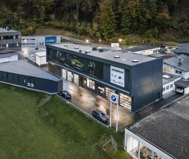 <p>Erweiterungsbau BMW MINI Unterberger Kufstein</p>
