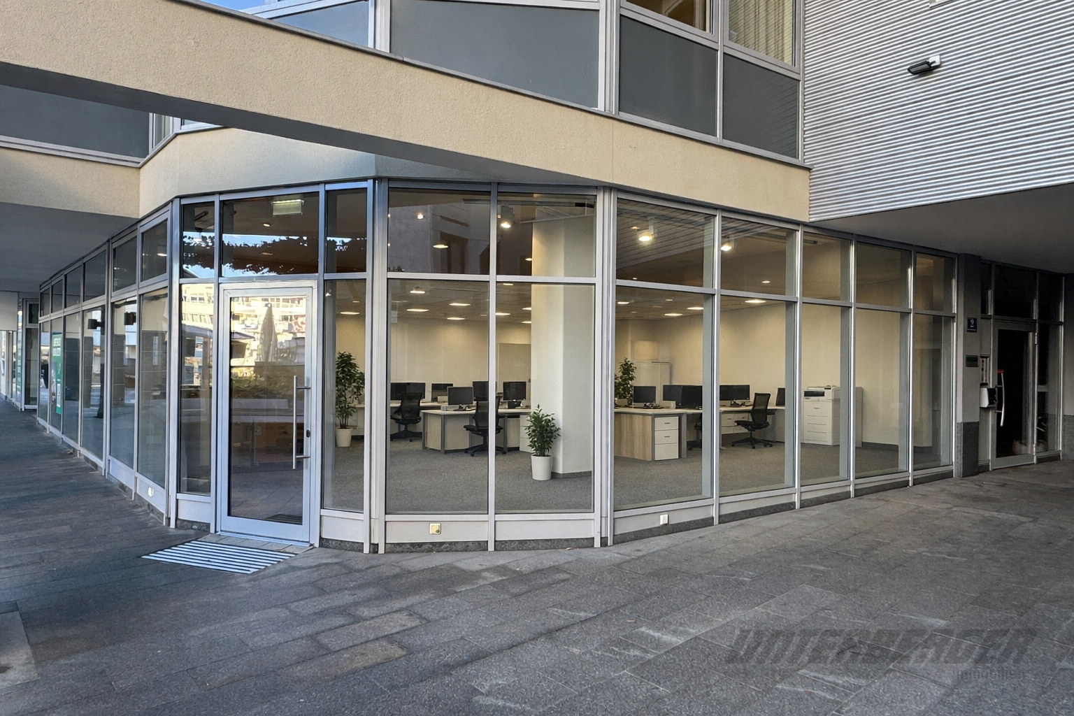 14ca. 65 m² Büro- und Ladenfläche im Zentrum von Kufstein